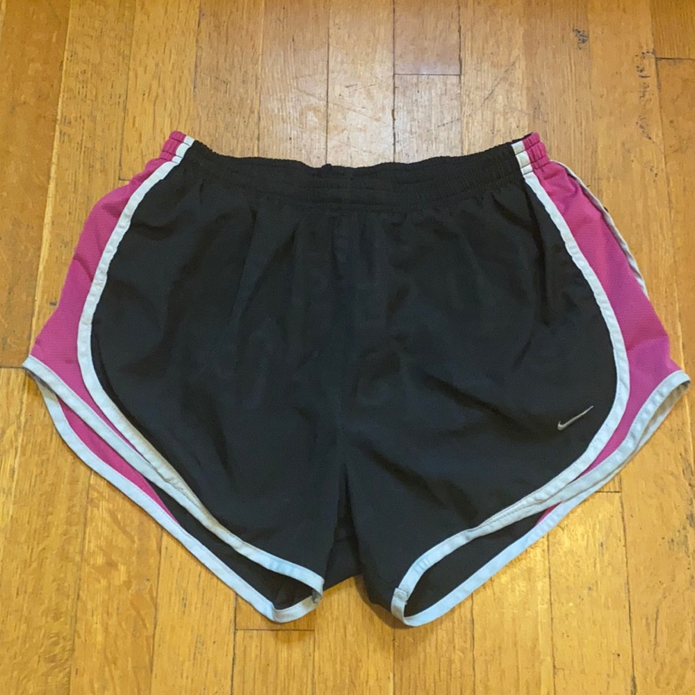 Nike Women’s Tempo Running Short